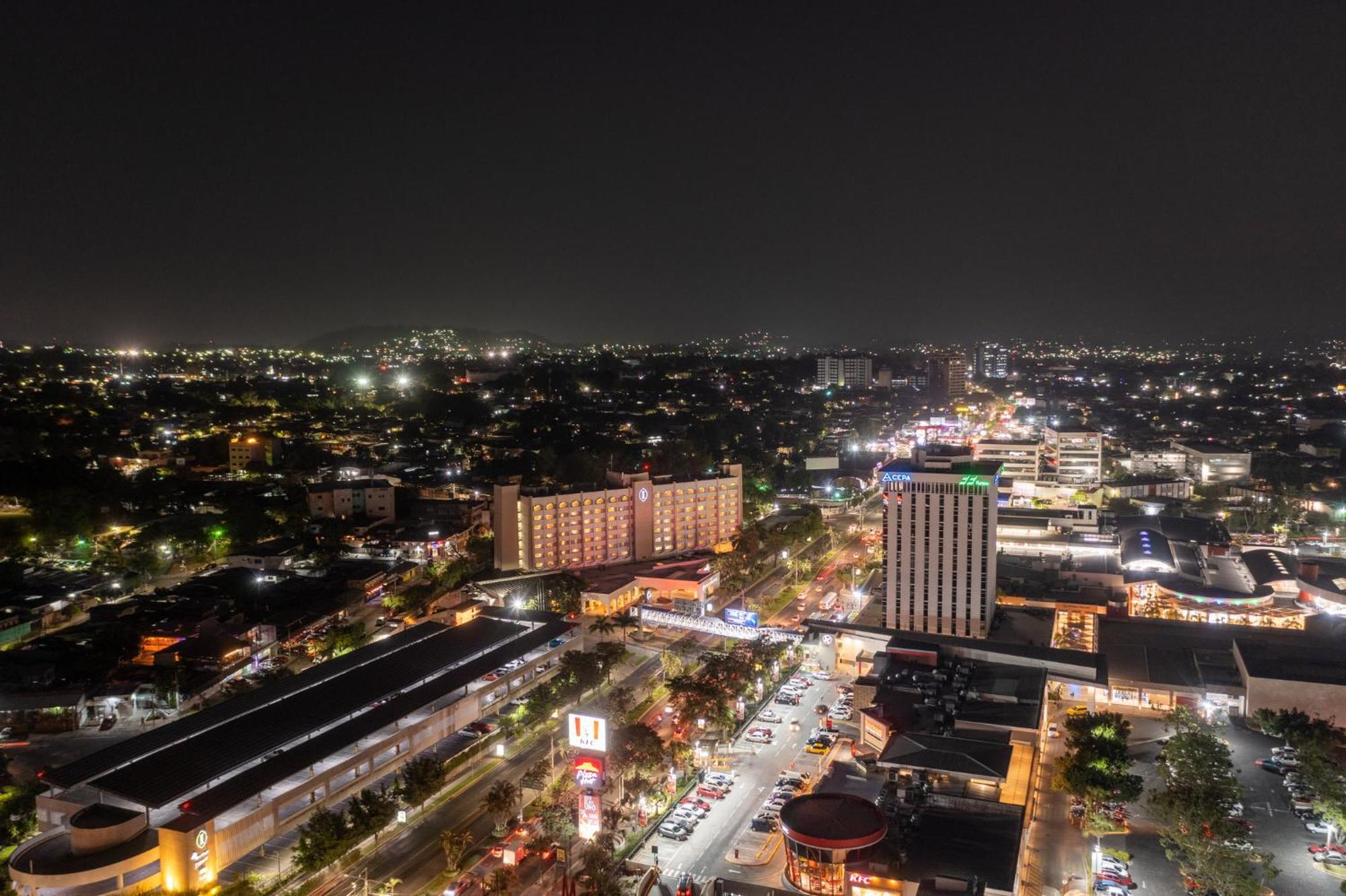 Hotel Real Intercontinental San Salvador By Ihg Exteriér fotografie